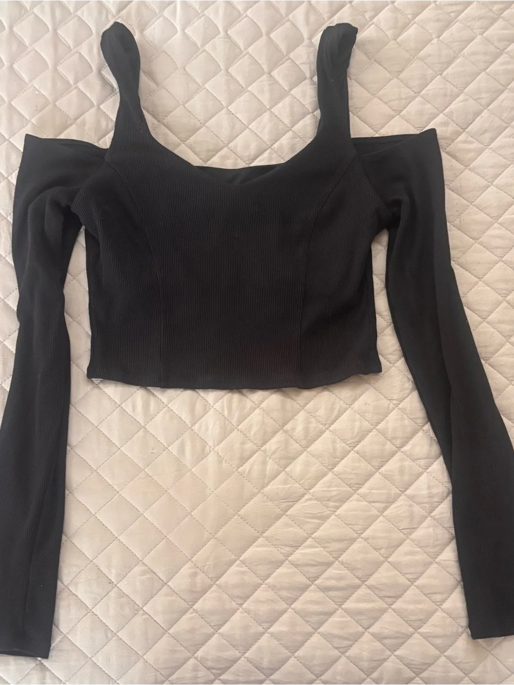 Alo Ribbed Cropped Butterfly Long Sleeve Black Open Cold Shoulder Cut-Out Cutout